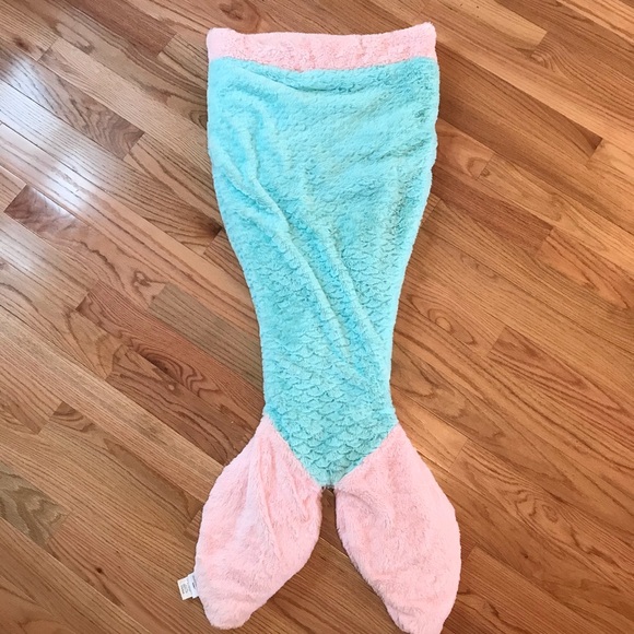 Kids Mermaid Blanket - Picture 1 of 3